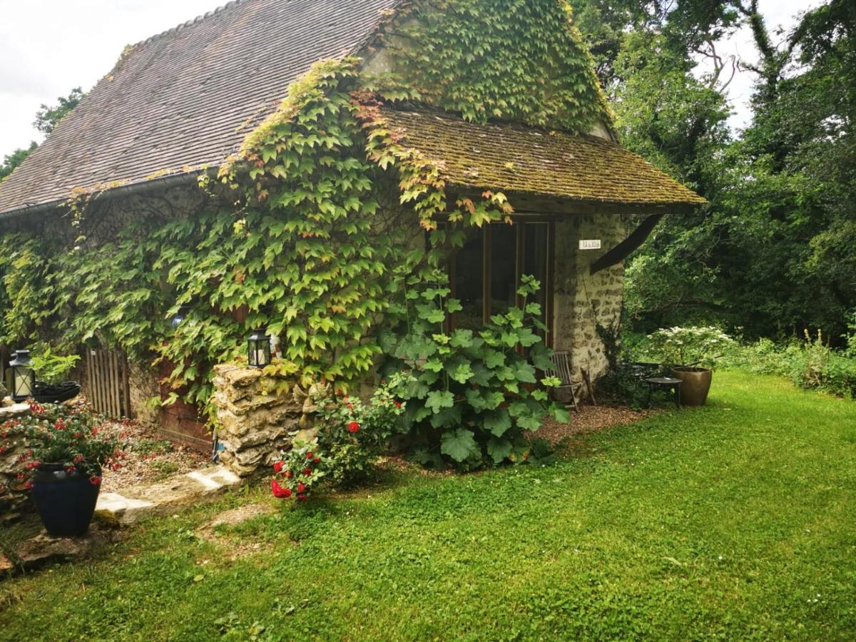 Domaine De La Folicoeur Hotel Sainte-Colombe-pres-Vernon Exterior photo